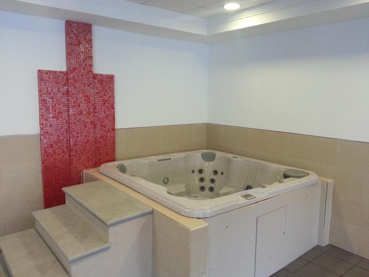 Oliva Nova Apartman Kültér fotó